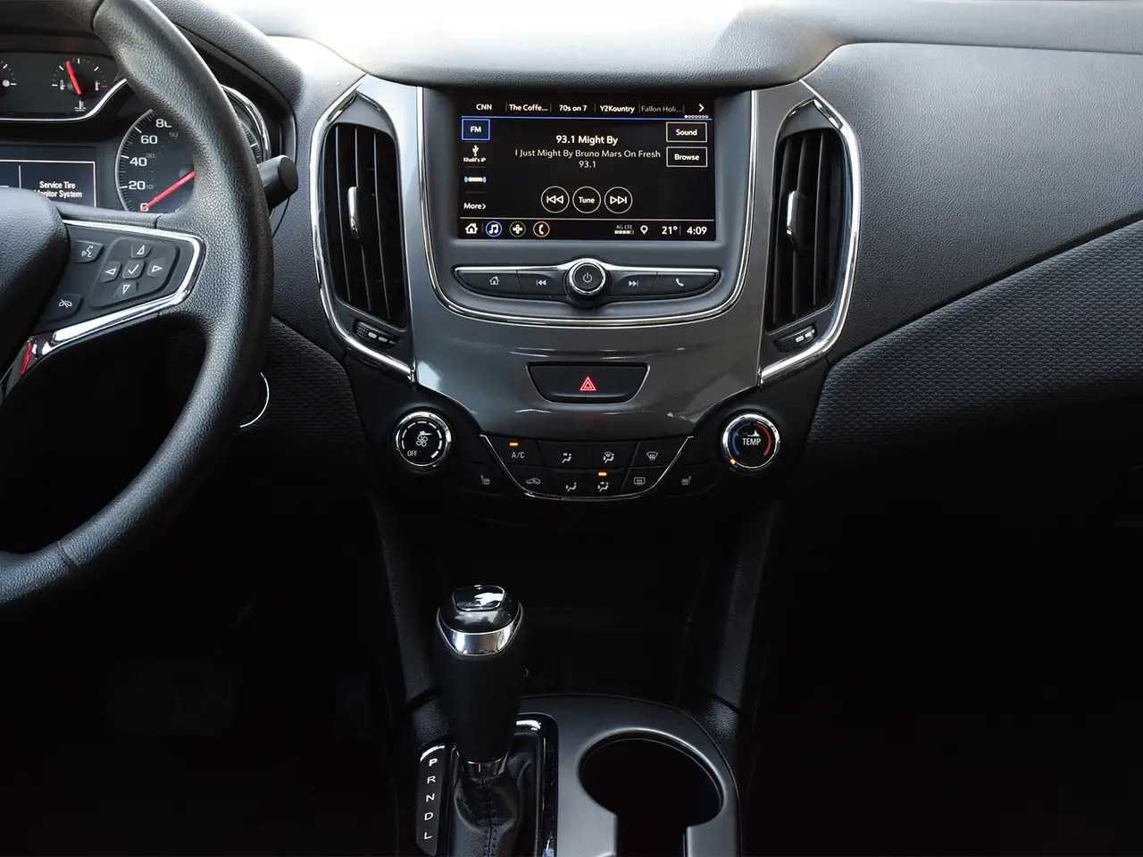 Chevrolet Cruze photo Chevrolet Cruze