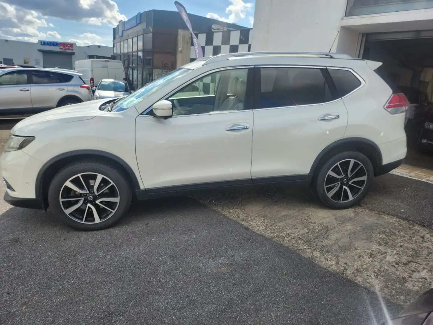 Nissan X-Trail XTRAIL TEKNA 4X2 DCI 177 DCT Blanc - 2