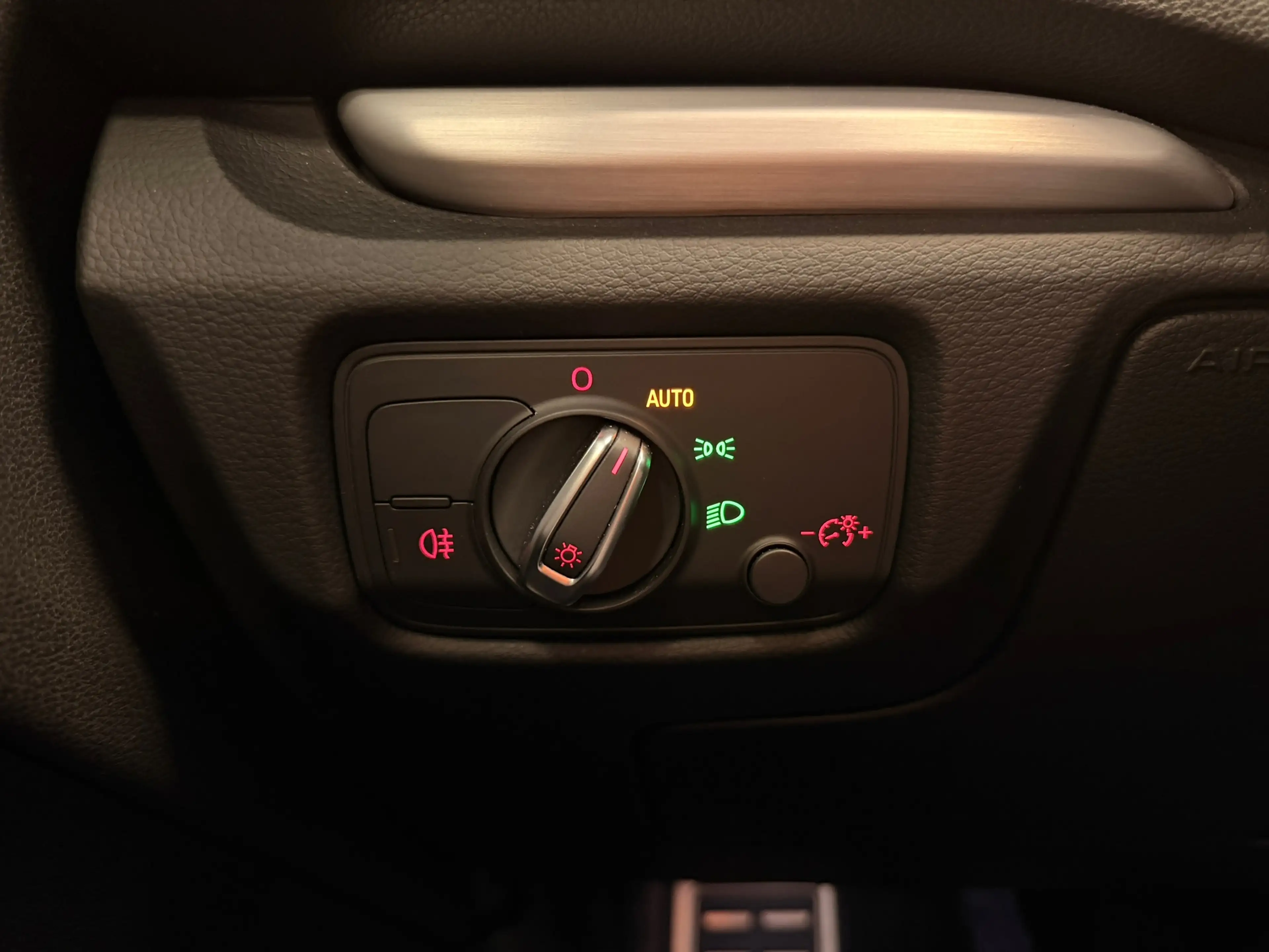 Audi S3 Sportback 2.0 TFSI S3 quattro Pro Line Plus Xenon — photo 13