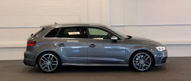 Audi A3 view 7