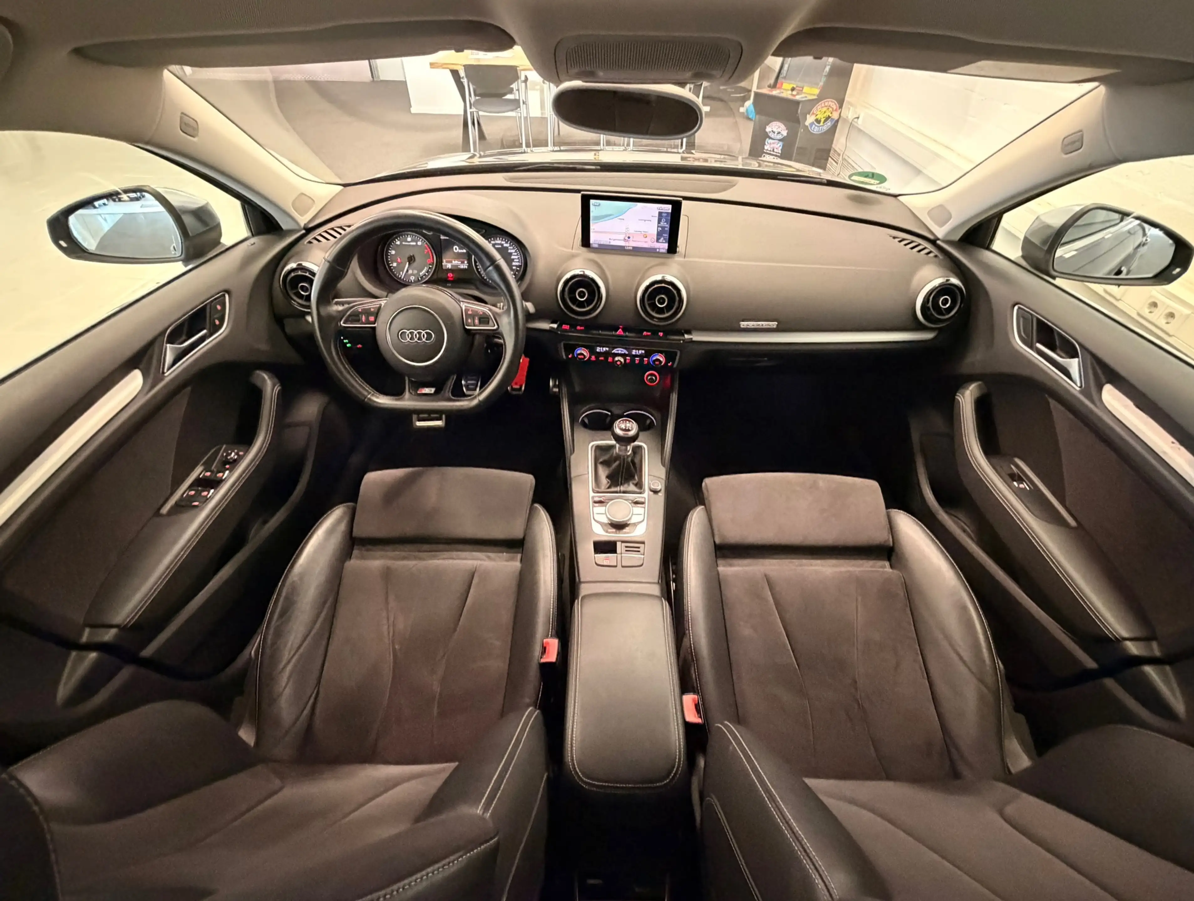 Audi S3 Sportback 2.0 TFSI S3 quattro Pro Line Plus Xenon — photo 11
