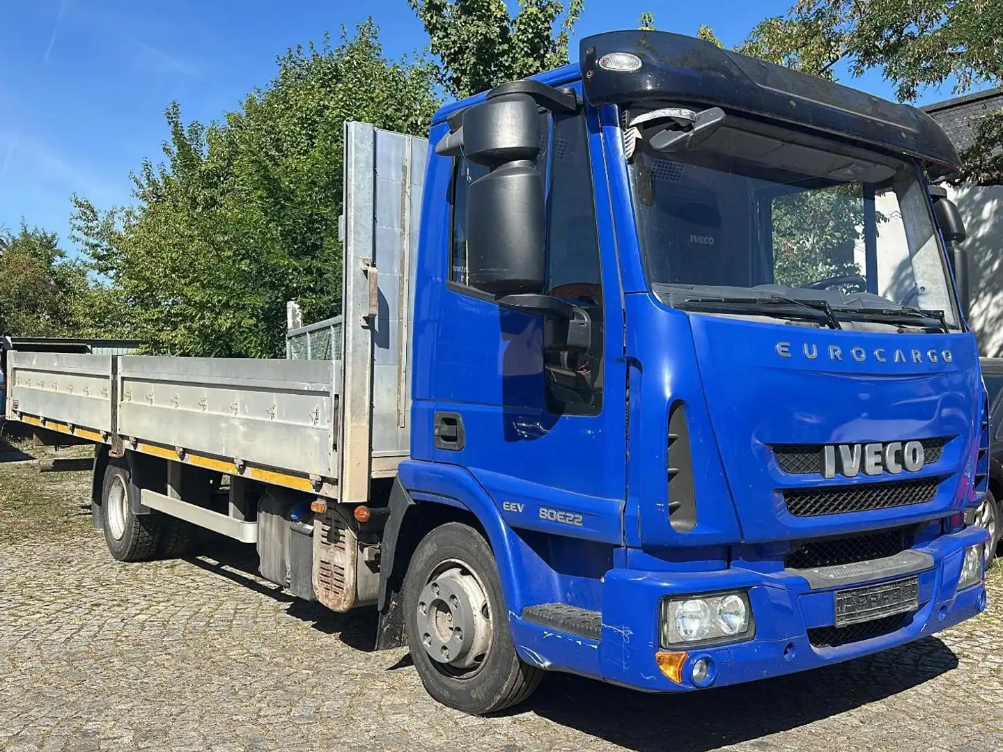 Iveco M812 Blau - 2