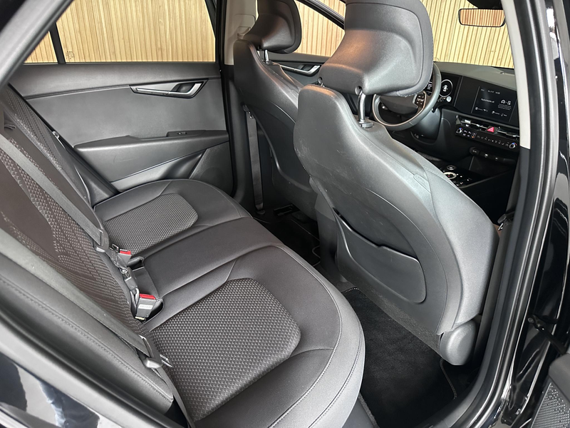 Kia e-Niro 64 kWh Stoelverwarming | Camera — photo 16