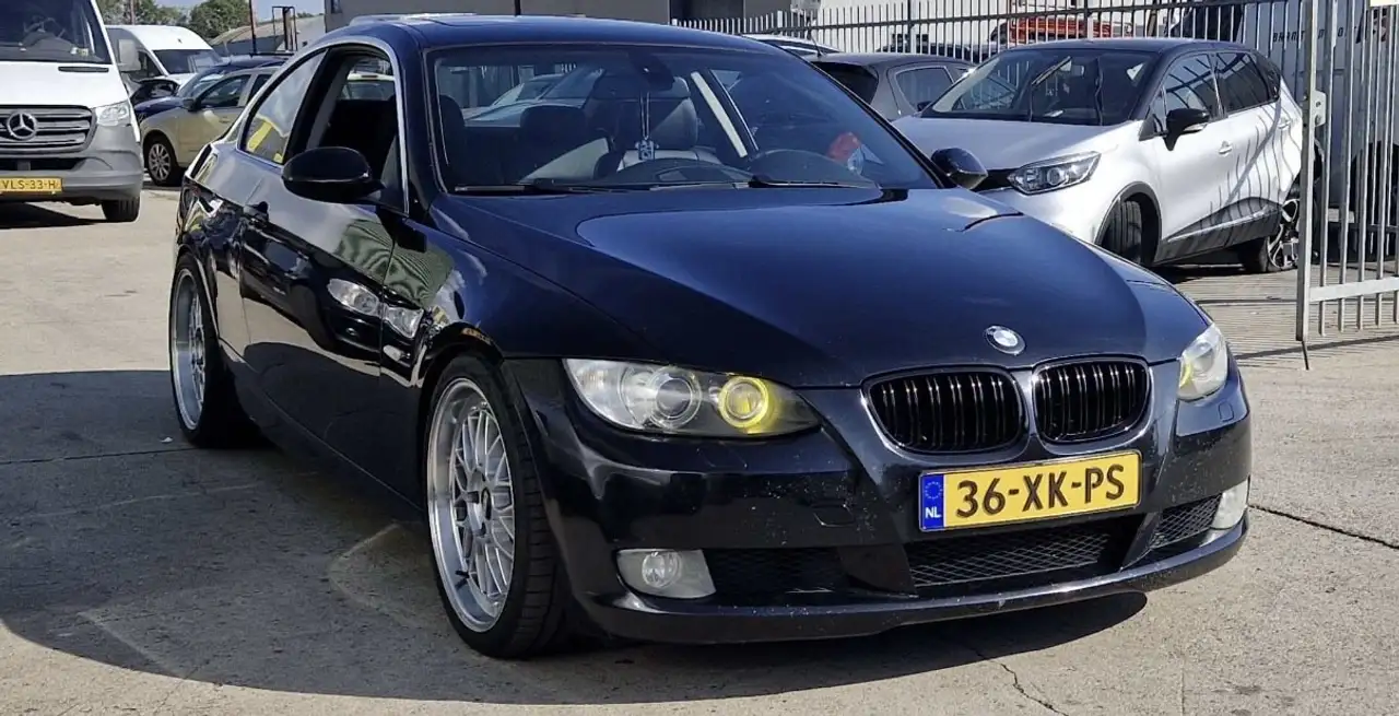 BMW 325 325i Coupe Aut. — photo 1 of 8