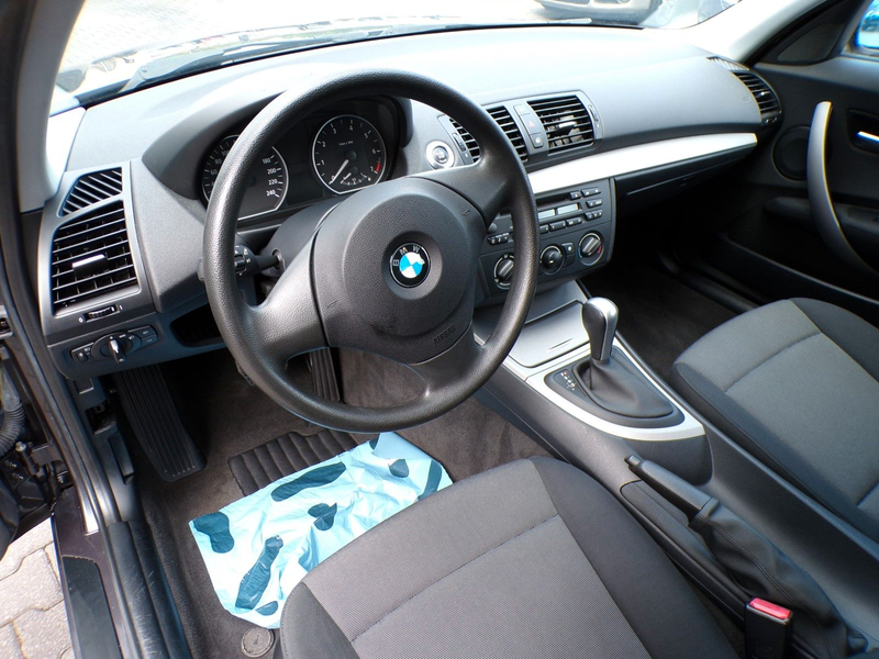 BMW 118 i AUTOMATIK — photo 10