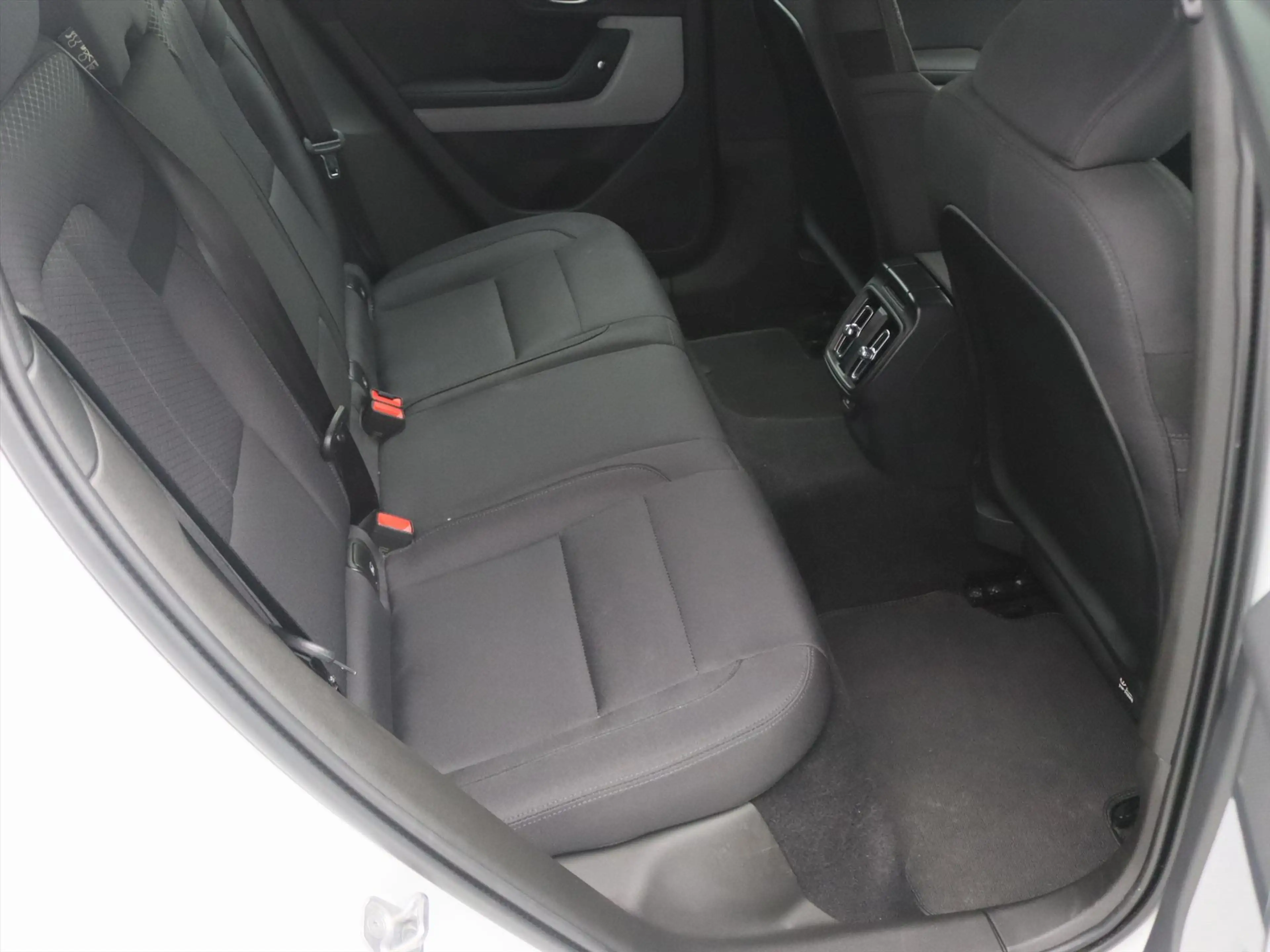 Polestar 2 Long Range Single Motor 78kWh 231PK 93% SoH [ PILO — photo 13