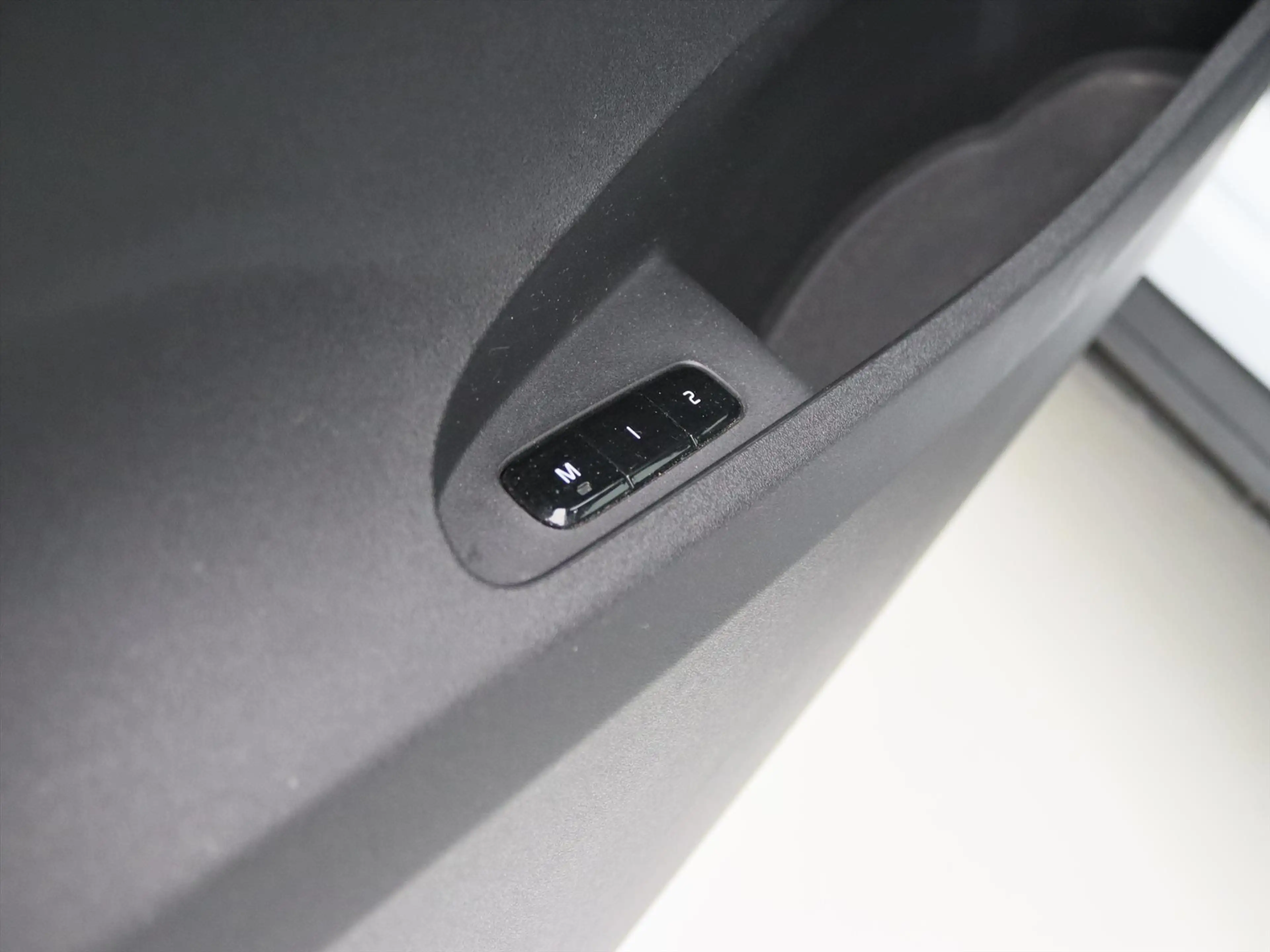 Polestar 2 Long Range Single Motor 78kWh 231PK 93% SoH [ PILO — photo 20