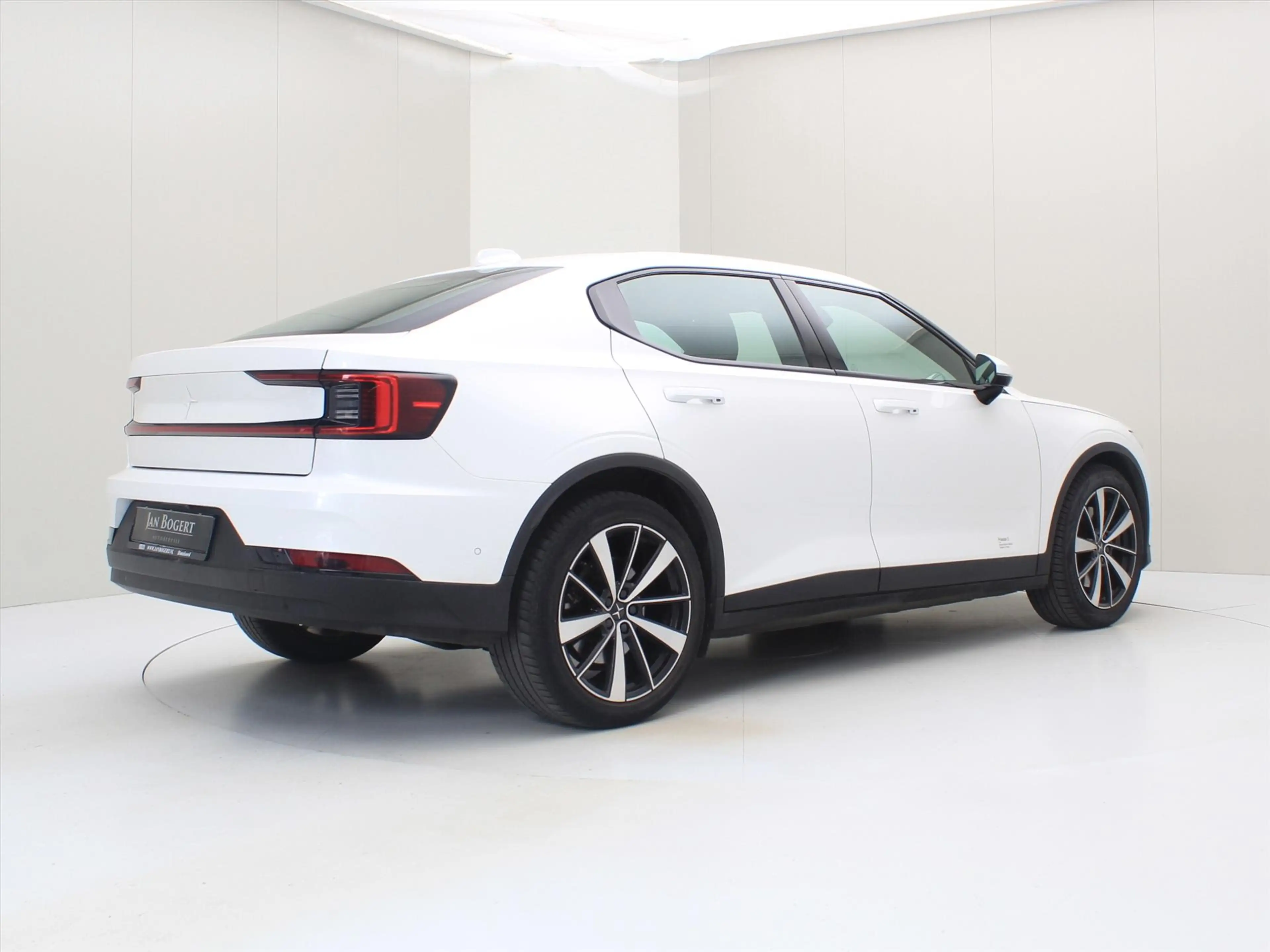 Polestar 2 Long Range Single Motor 78kWh 231PK 93% SoH [ PILO — photo 3