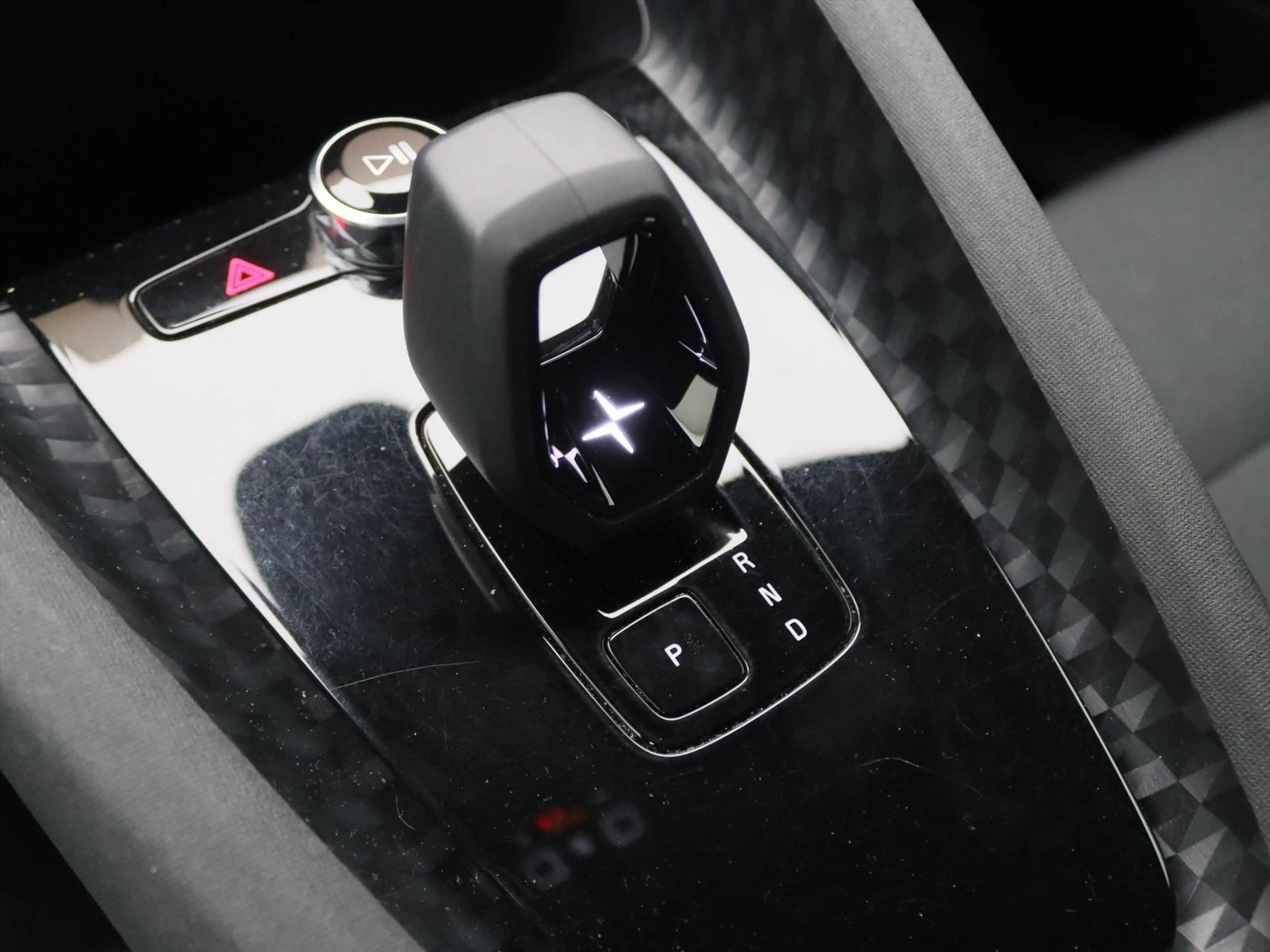 Polestar 2 Long Range Single Motor 78kWh 231PK 93% SoH [ PILO — photo 36