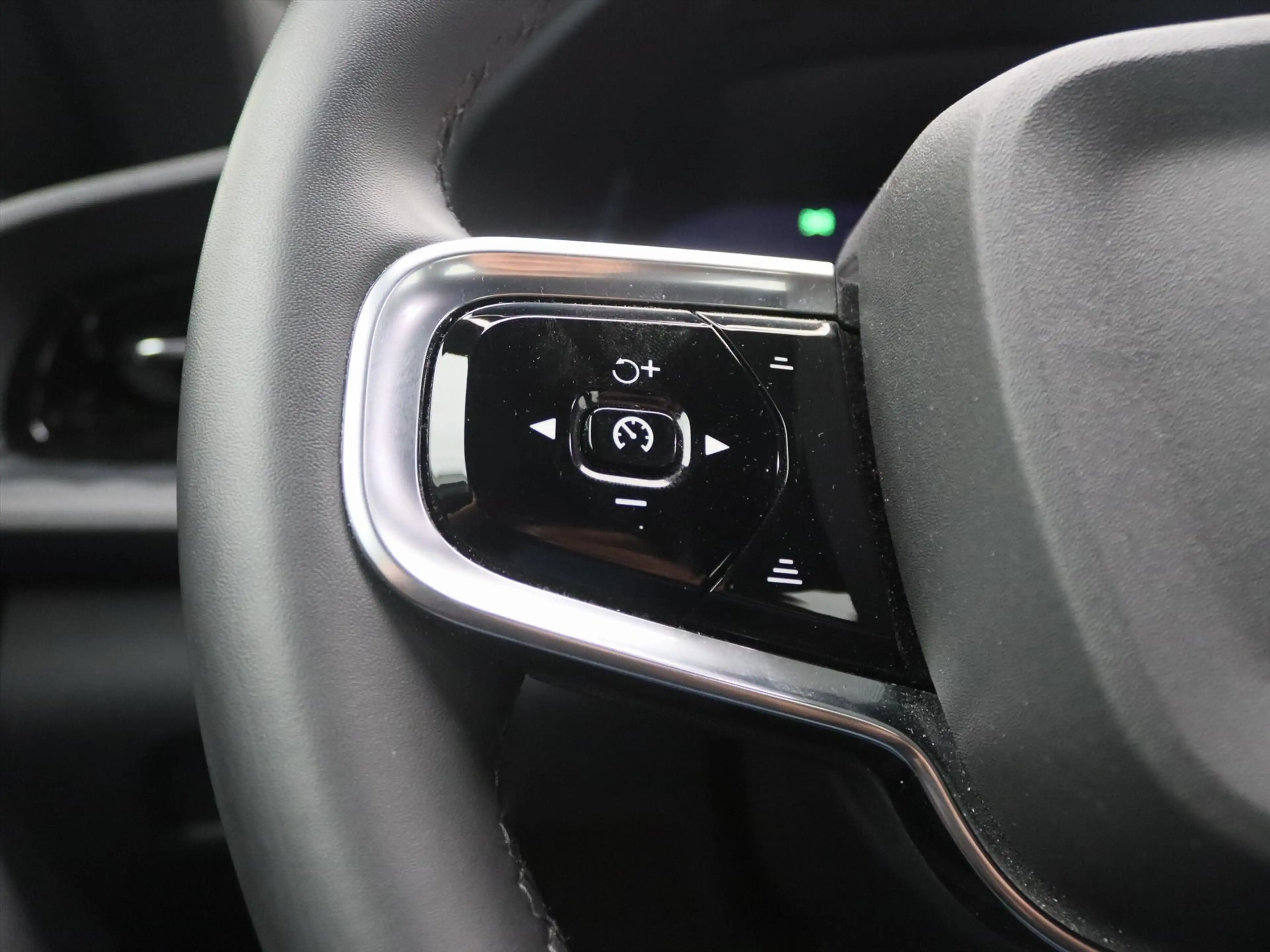 Polestar 2 Long Range Single Motor 78kWh 231PK 93% SoH [ PILO — photo 22