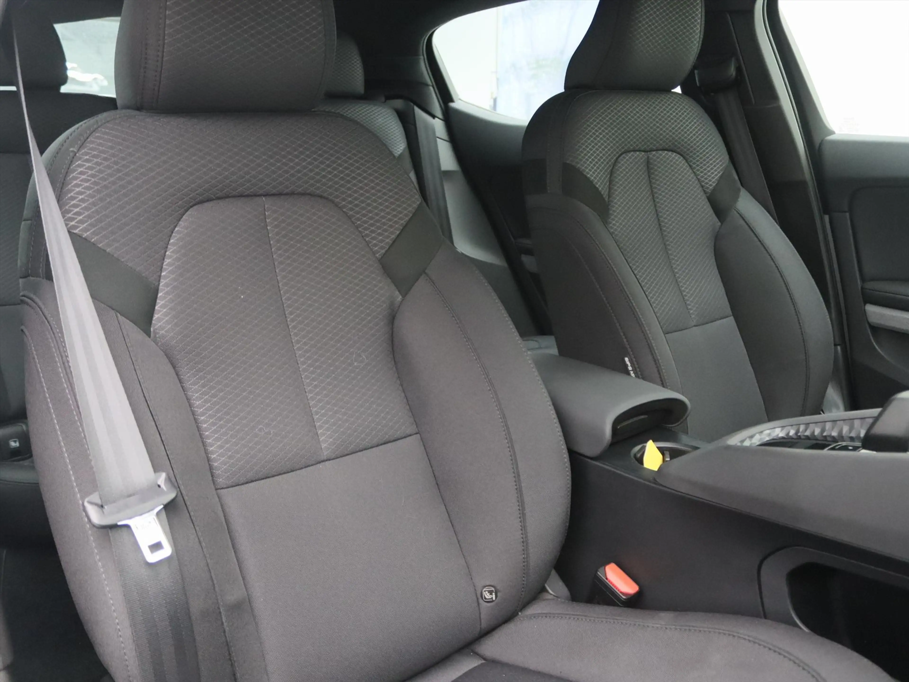 Polestar 2 Long Range Single Motor 78kWh 231PK 93% SoH [ PILO — photo 15