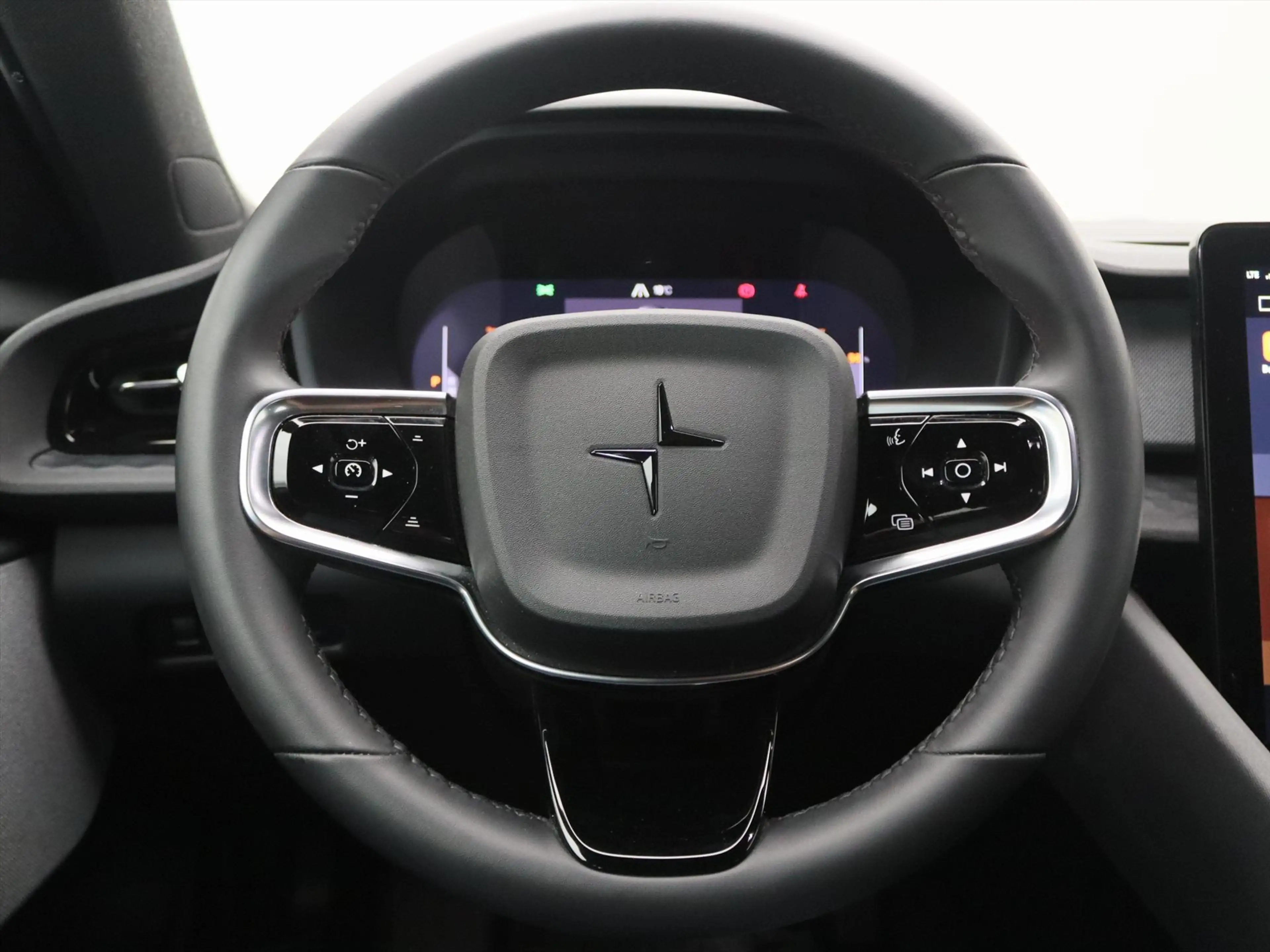 Polestar 2 Long Range Single Motor 78kWh 231PK 93% SoH [ PILO — photo 21
