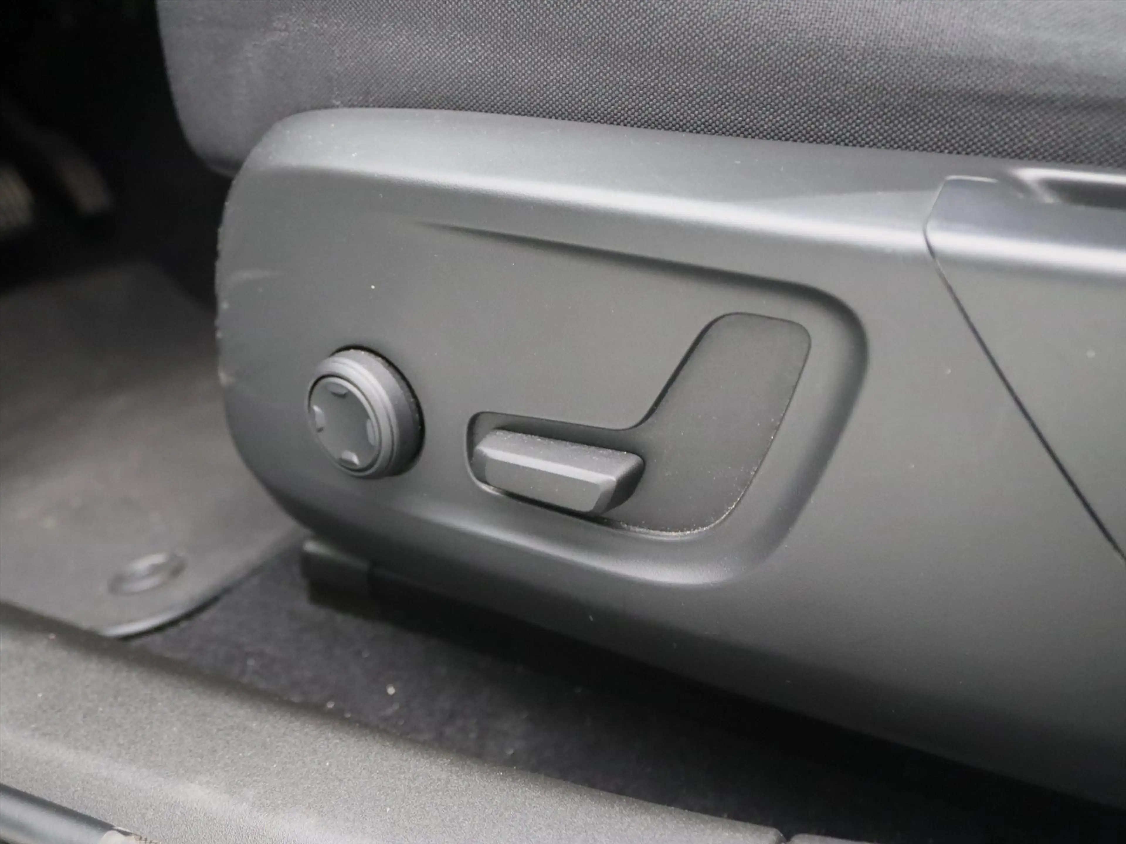 Polestar 2 Long Range Single Motor 78kWh 231PK 93% SoH [ PILO — photo 19