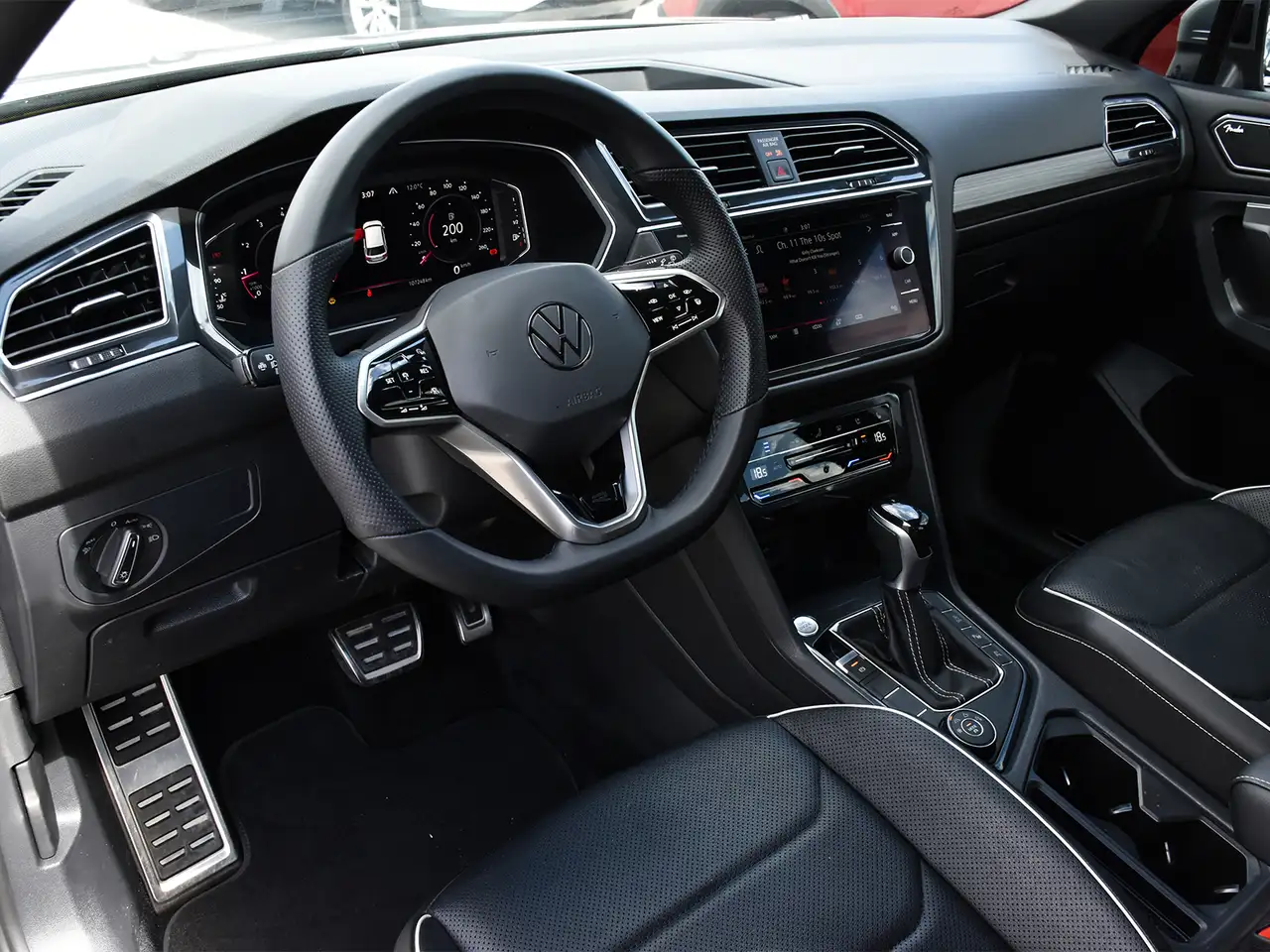 Volkswagen Tiguan снимка Volkswagen Tiguan