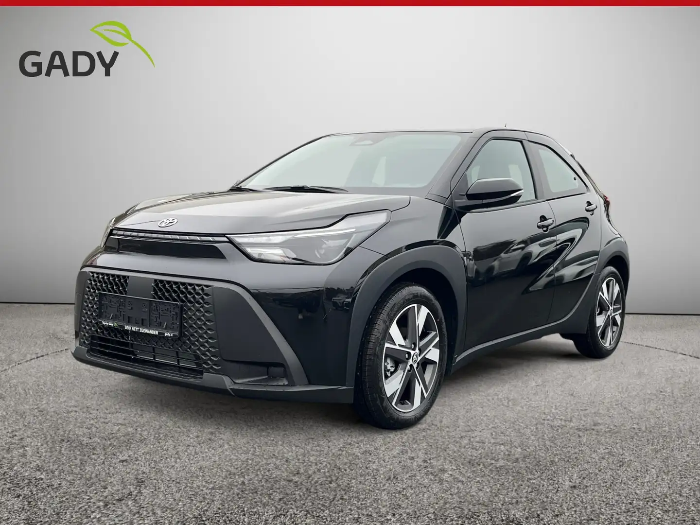 Toyota Aygo X 1,5 Hybrid Active Schwarz - 1