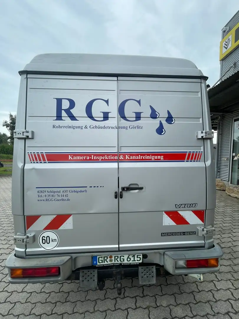 Mercedes-Benz Vario 615 D Vario 668.351 Srebrny - 2