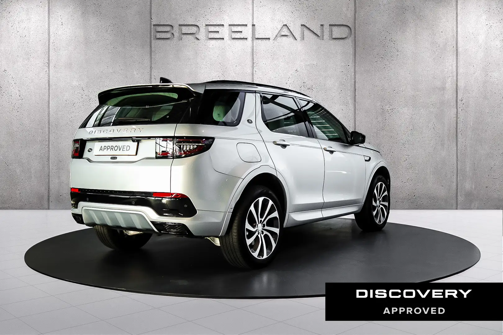 Land Rover Discovery Sport P300e S | FACELIFT | Panoramadak | 20" | Cold Clim Zilver - 2