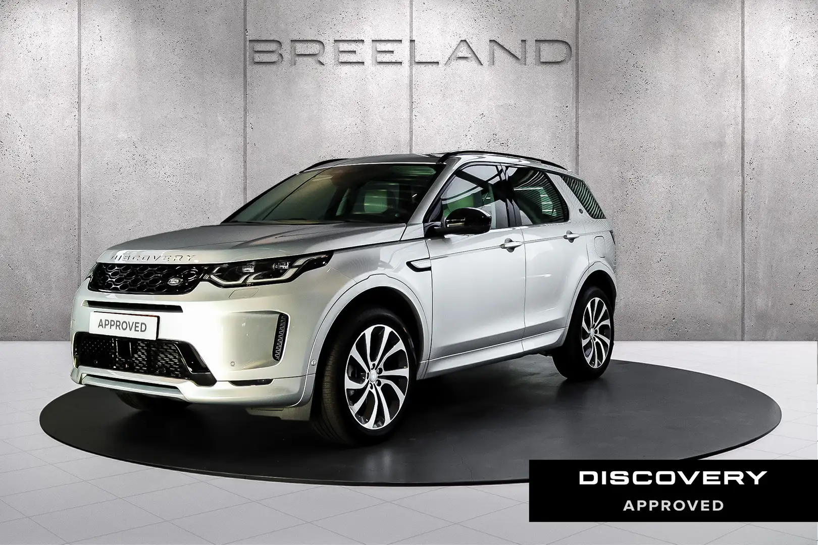 Land Rover Discovery Sport P300e S | FACELIFT | Panoramadak | 20" | Cold Clim Zilver - 1