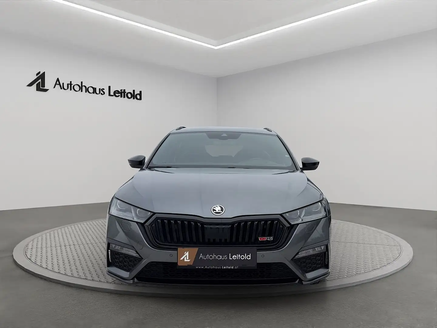 Skoda Octavia Combi 2,0 TDI 4x4 RS DSG AHK STANDHZ CAM LEDER ... Grau - 2