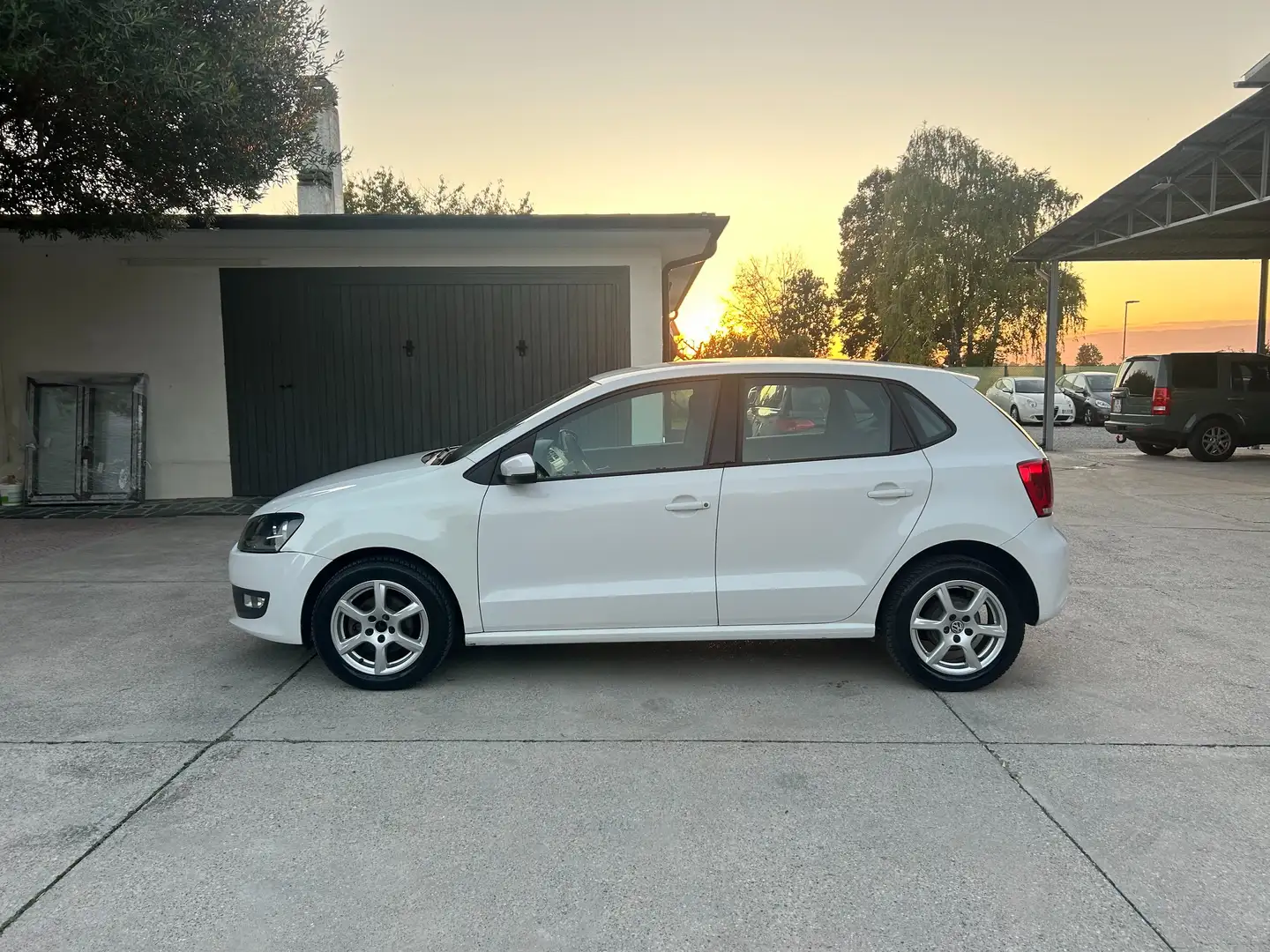Volkswagen Polo 1.2 Comfortline 70cv Neopatentati 5porte Blanc - 2