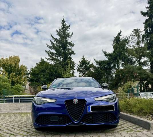 Imagine Alfa Romeo Giulia My20 2.2 Veloce diesel Q4 210cv *VOLLAUSTATTUNG*