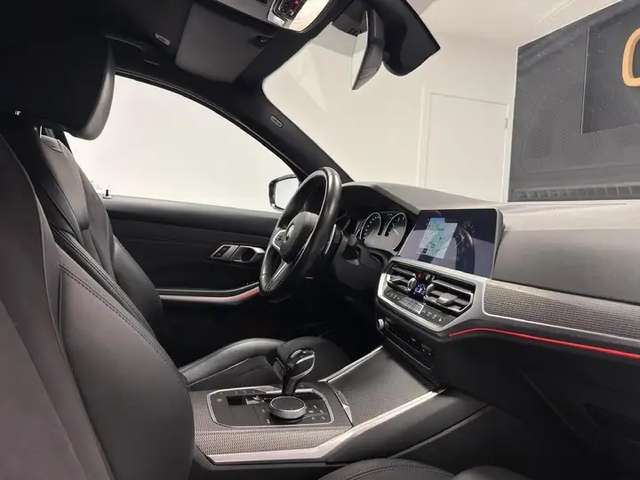 BMW 320 — photo 13