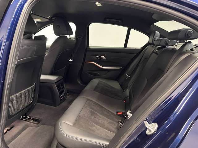BMW 320 — photo 15