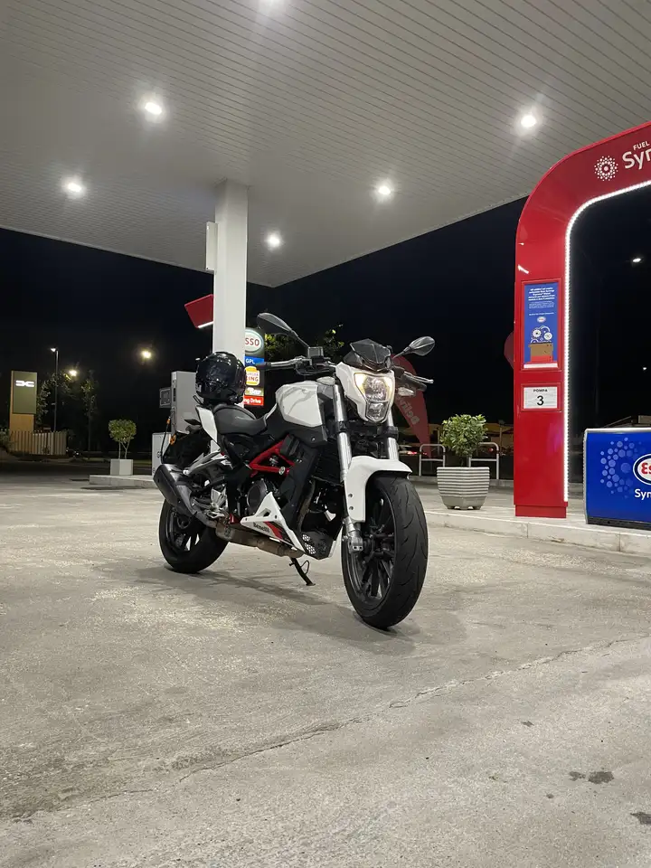 Benelli BN 251
