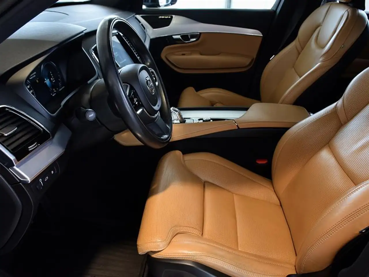 Volvo XC90 снимка Volvo XC90