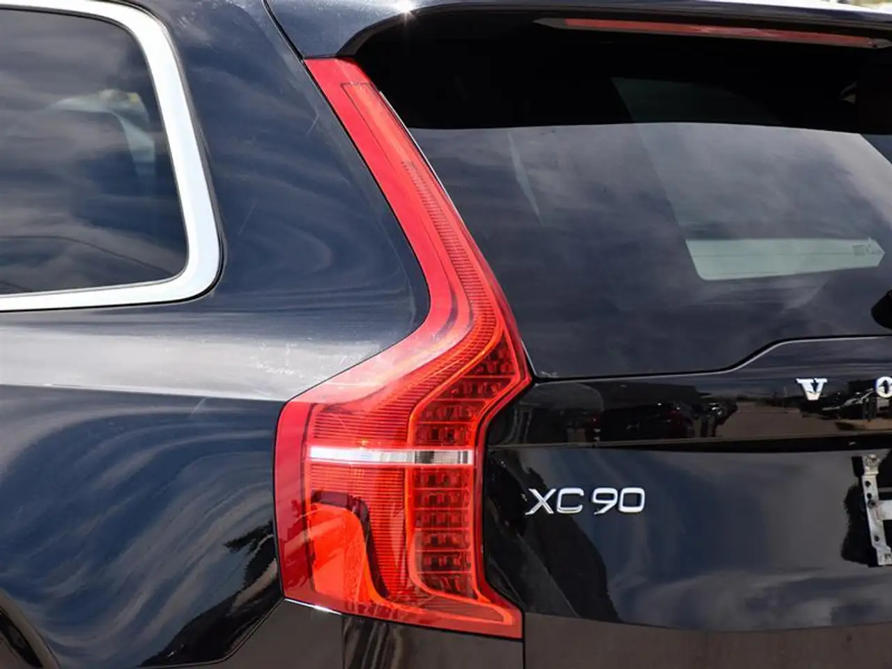 Volvo XC90 снимка Volvo XC90