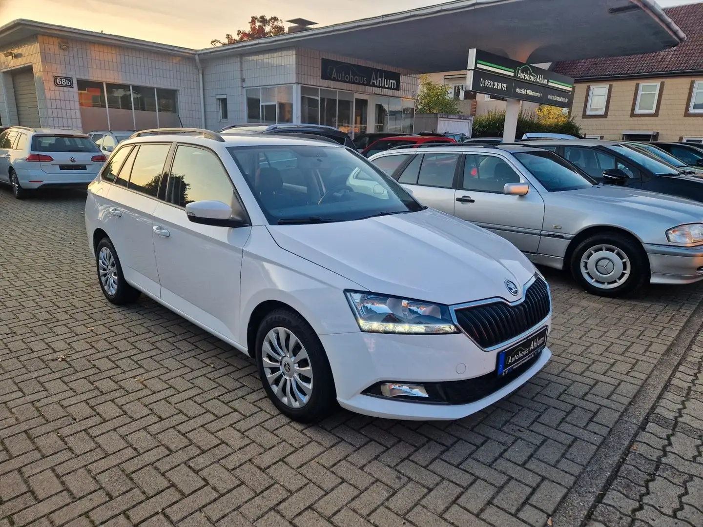 Skoda Fabia Combi Active Klima El. Fenster Weiß - 1