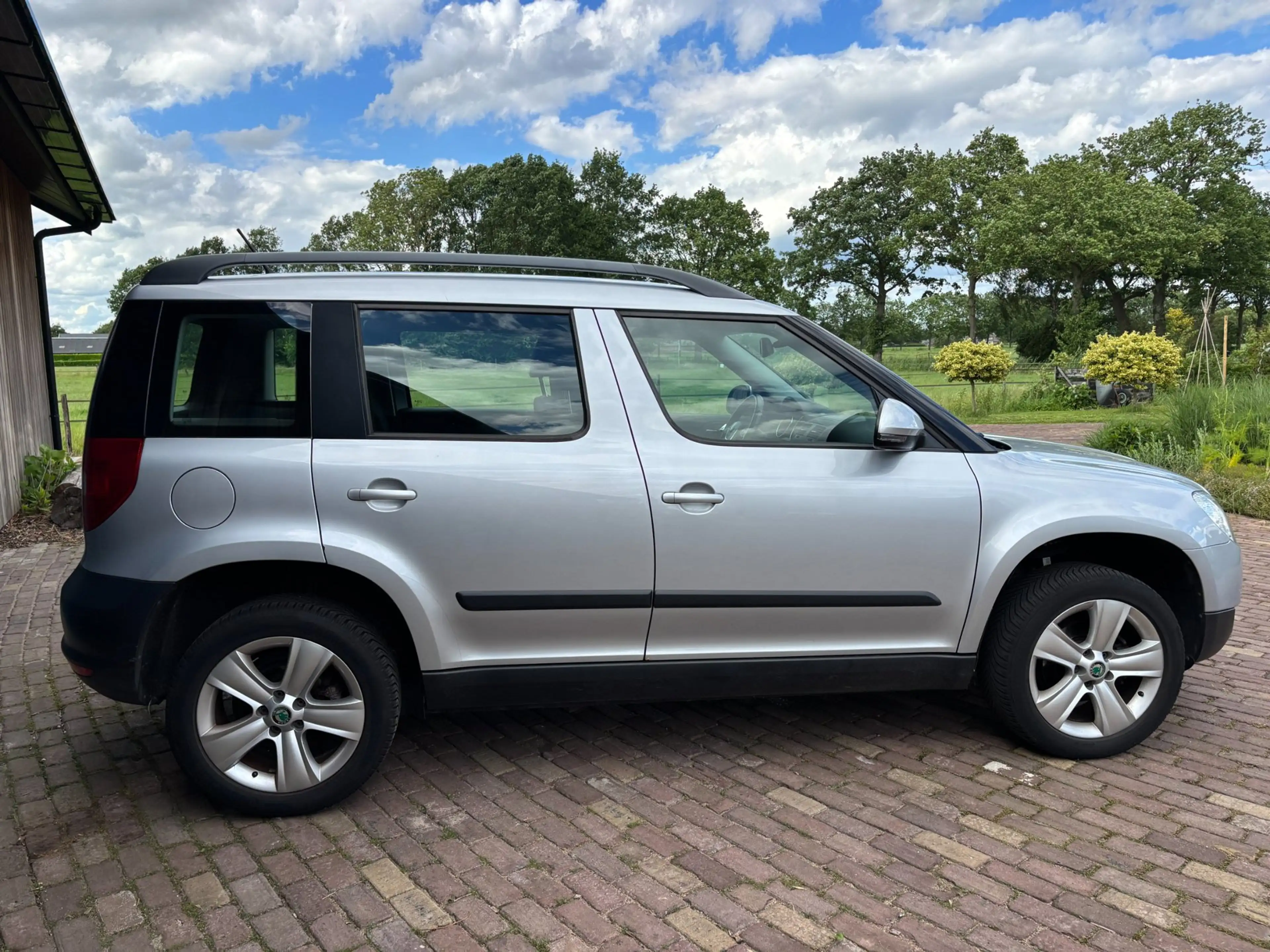 Skoda Yeti 1.2 TSI Elegance , TREKHAAK ,AC ,CRUISE CONTROLE. — photo 4