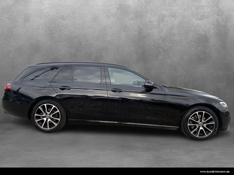 Mercedes-Benz E 220 E 220 d T/AHK/NIGHT/LED/KAMERA AVANTGARDE — photo 4