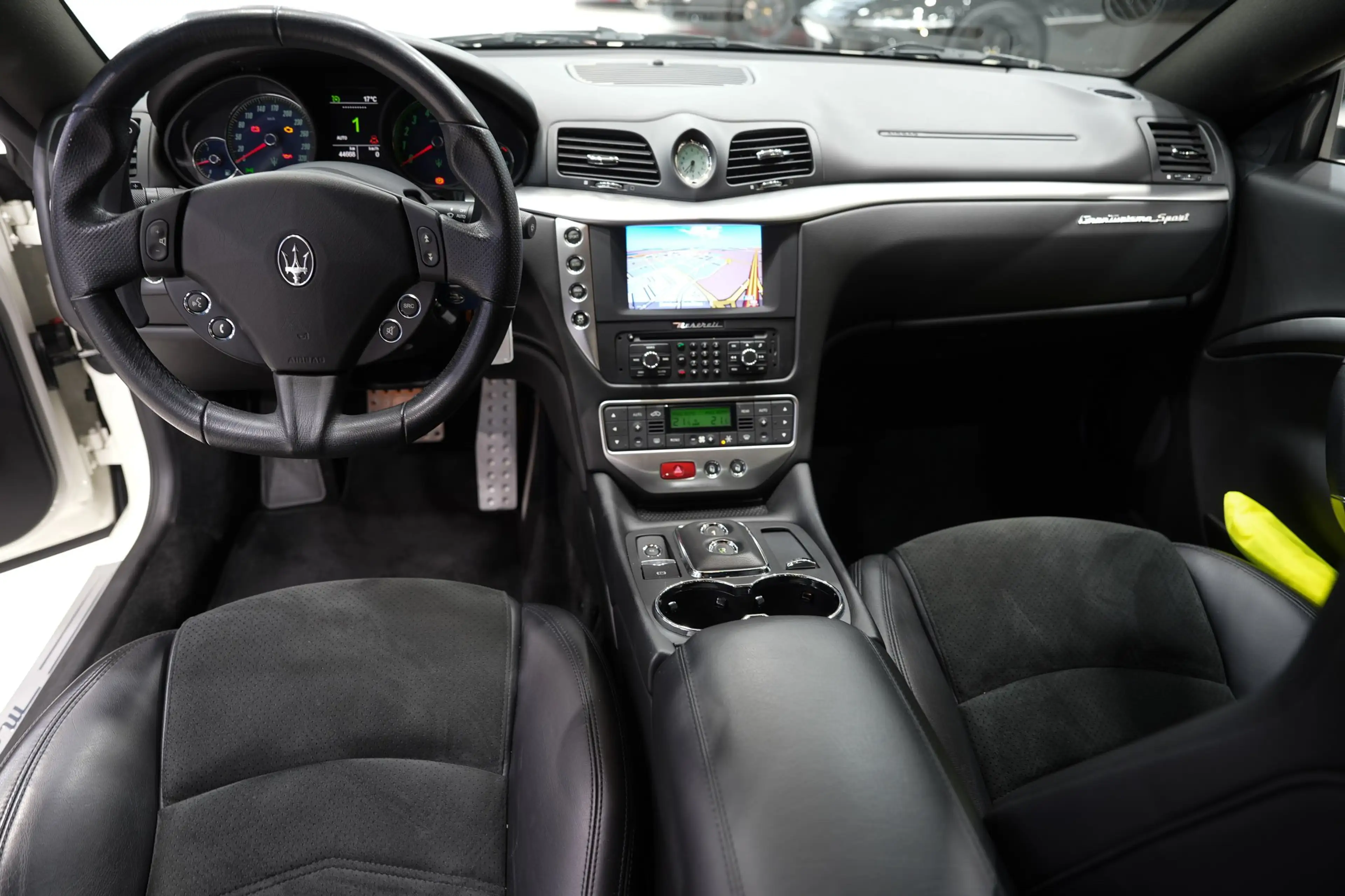 Maserati GranTurismo Sport*SPORTSITZE*BOSE*NAVI* — photo 11