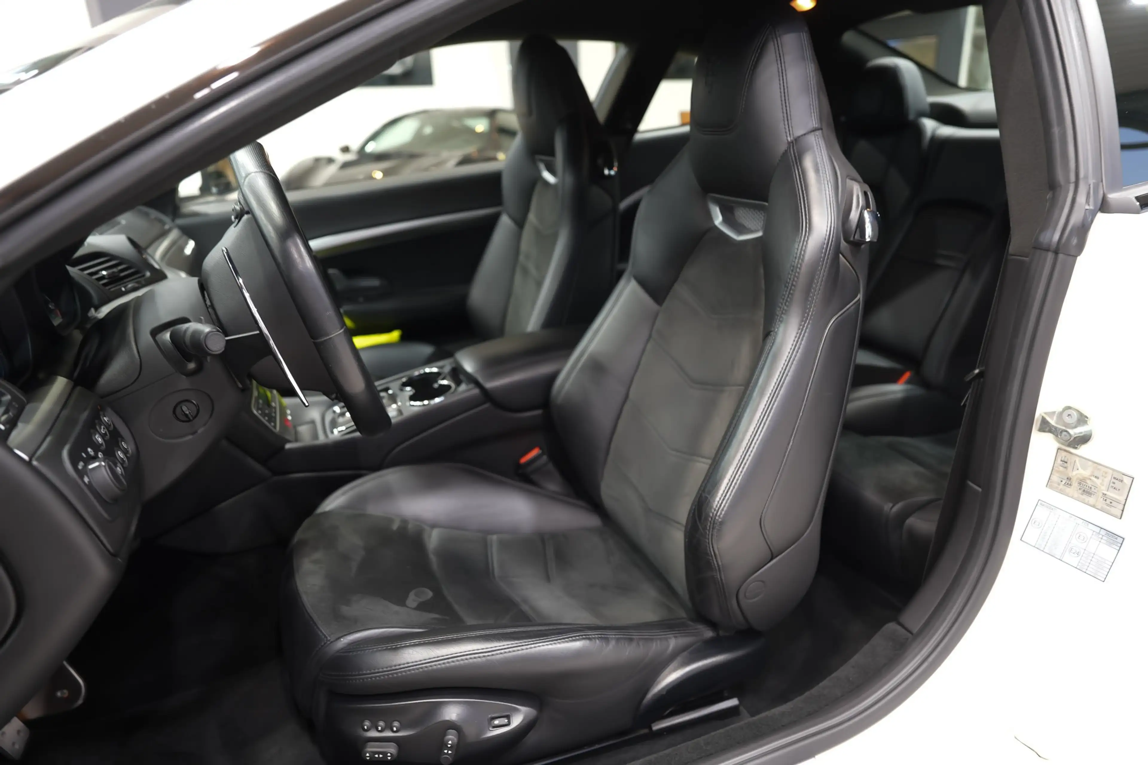 Maserati GranTurismo Sport*SPORTSITZE*BOSE*NAVI* — photo 9