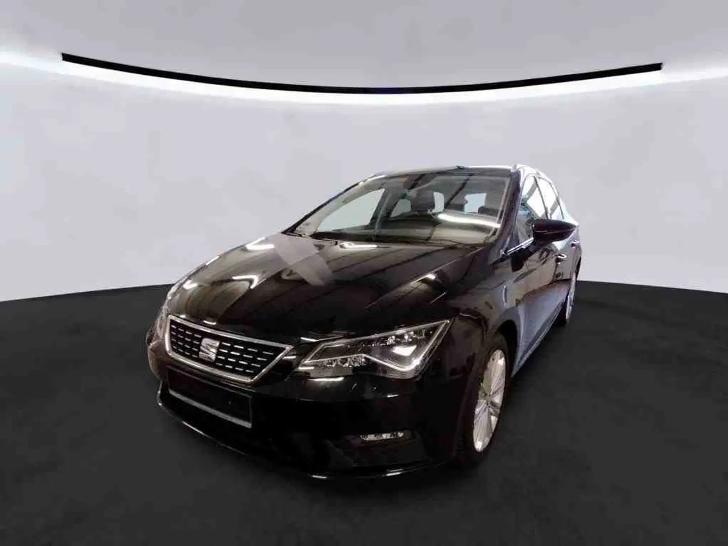 SEAT Leon ST 1.5 TSI XCELLENCE +LED +ACC +SHZ +LM +CLIMA + Schwarz - 2