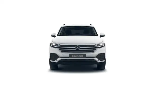 Volkswagen Touareg view 4