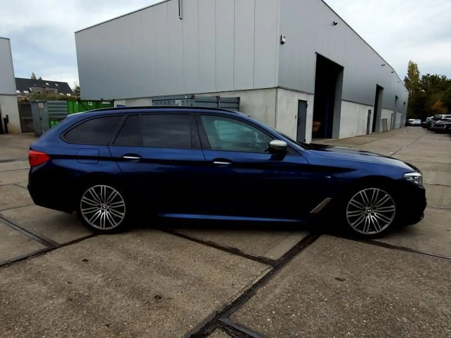 BMW M550 d xDrive Touring / Pano /€18.999 netto / Shadow Azul - 2