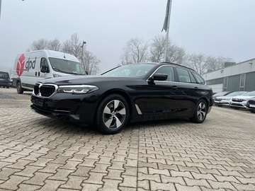 d Touring *LED Navi AHK Luftf. Kamera Sitzh.*