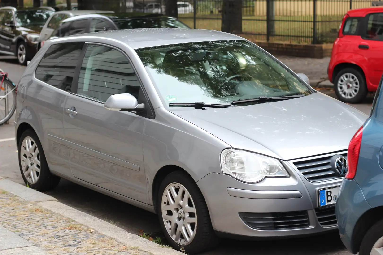 Volkswagen Polo Polo IV Diesel  3-Türer 1.9 TDI Sportline Grau - 1