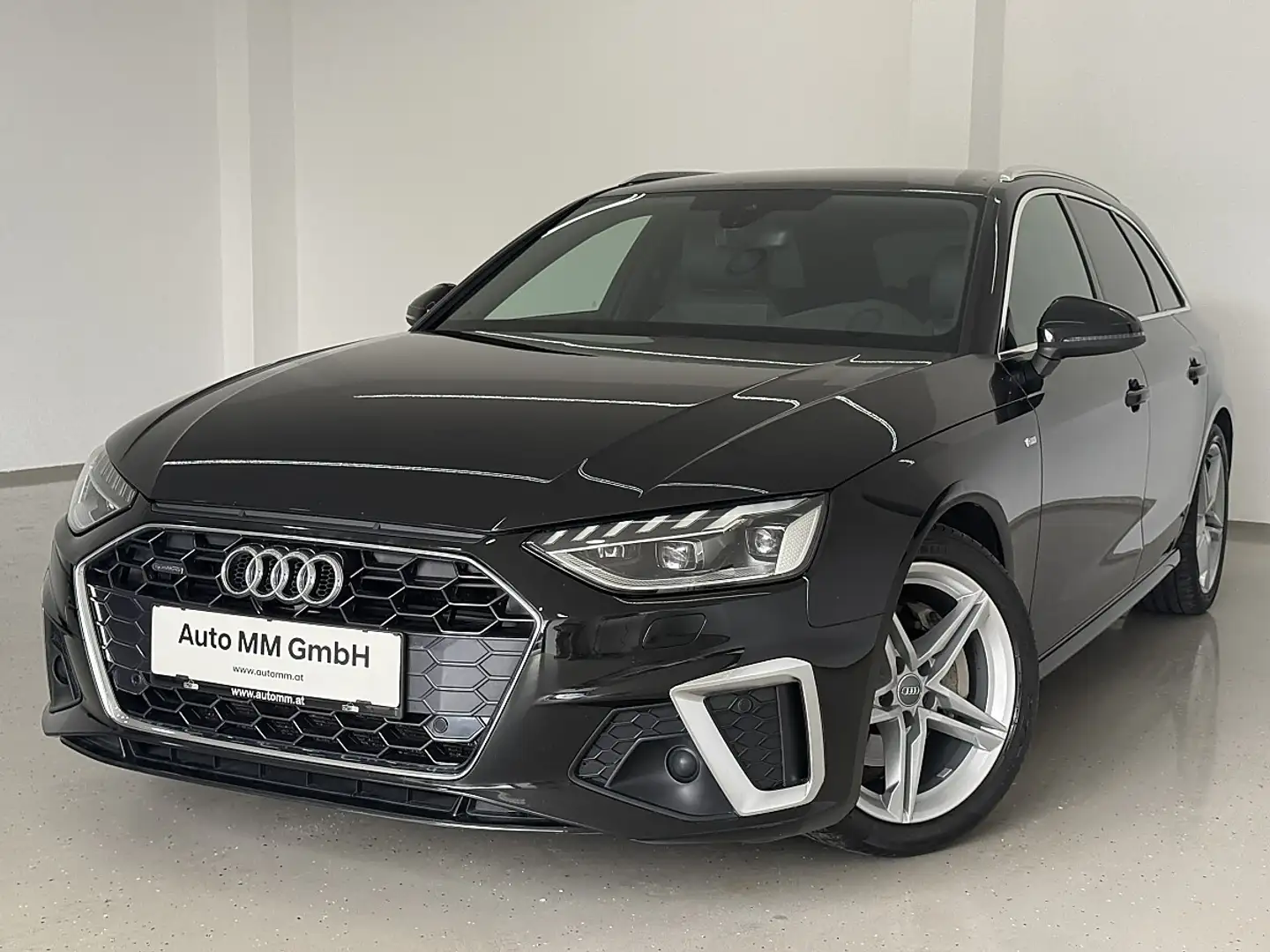 Audi A4 Avant 40 TDI 3x Sline quattro S-line S-tronic Schwarz - 1