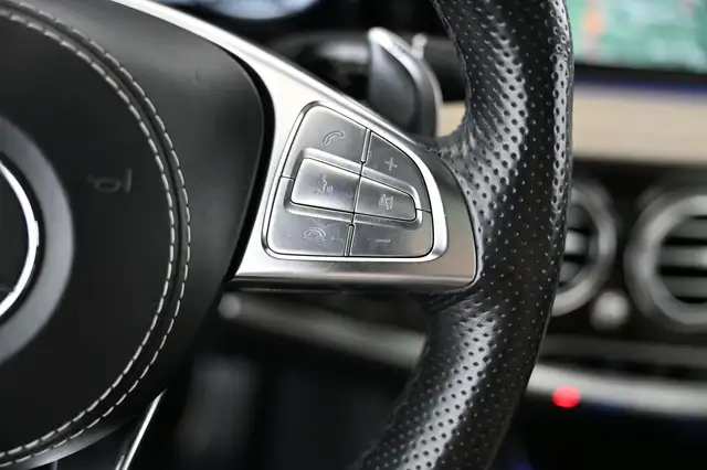 Mercedes-Benz S-Class view 27