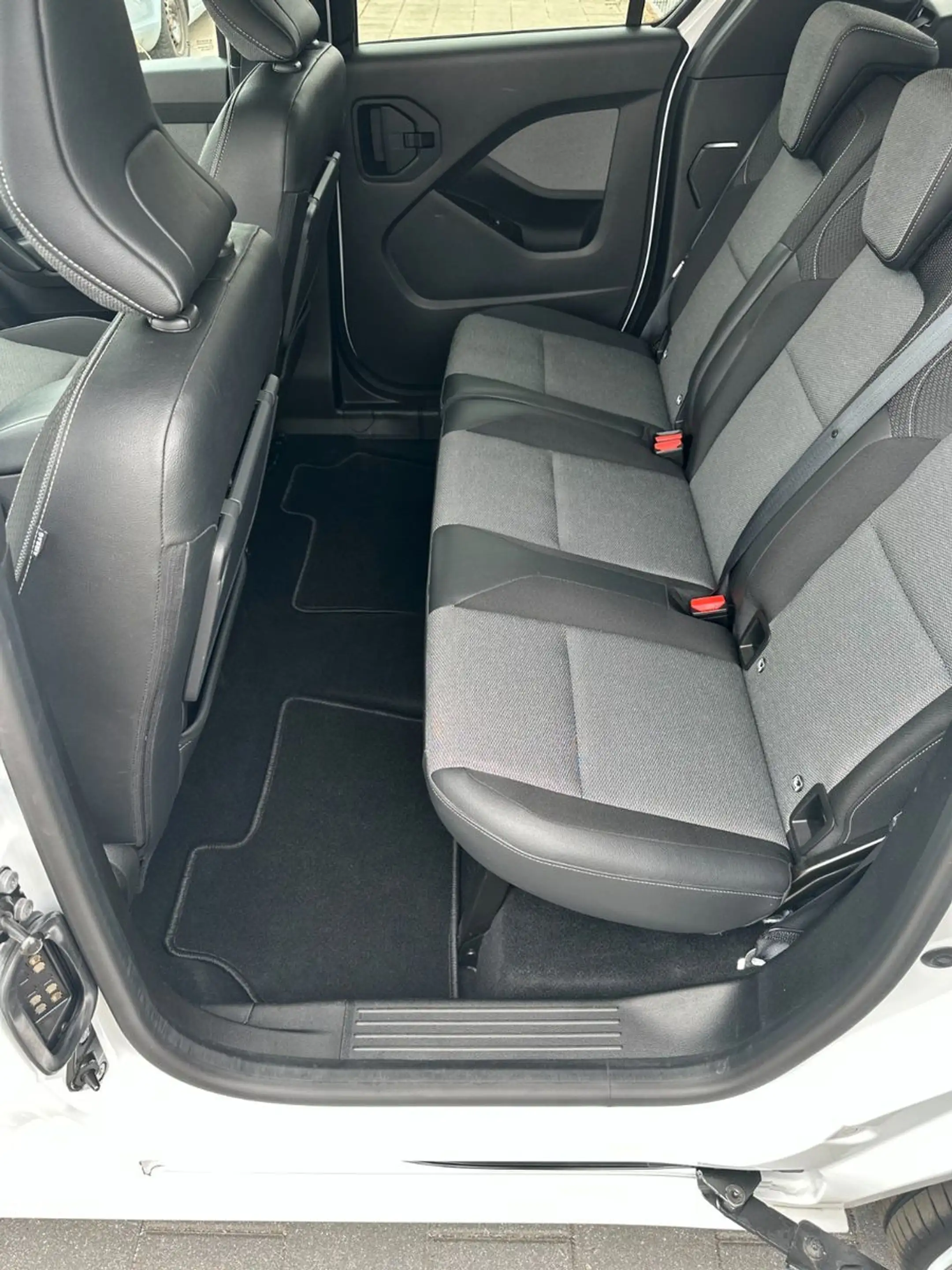 Renault Kangoo III Intens / 1. Hand / MwSt. / 5 Sitze — photo 11