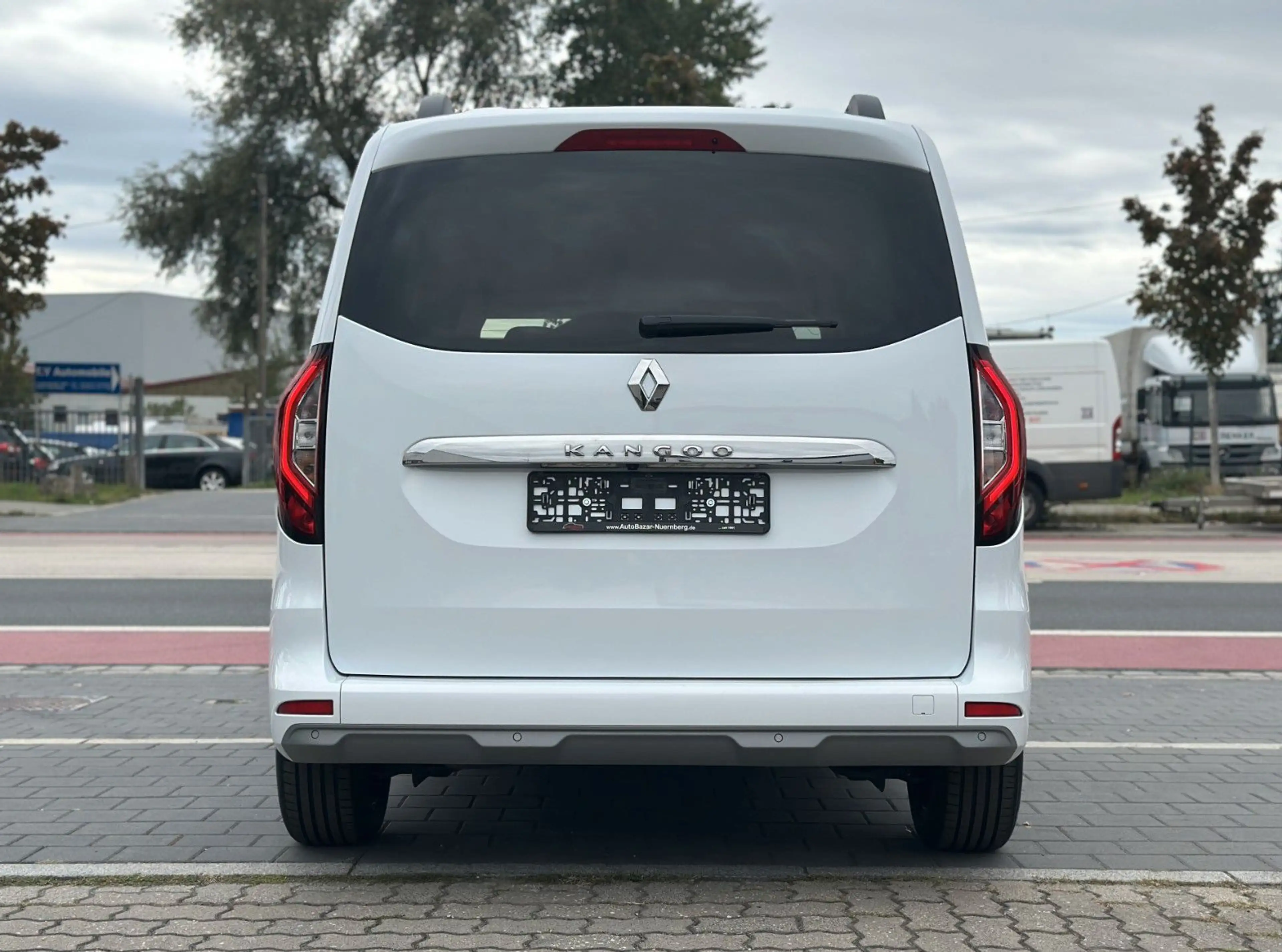 Renault Kangoo III Intens / 1. Hand / MwSt. / 5 Sitze — photo 4
