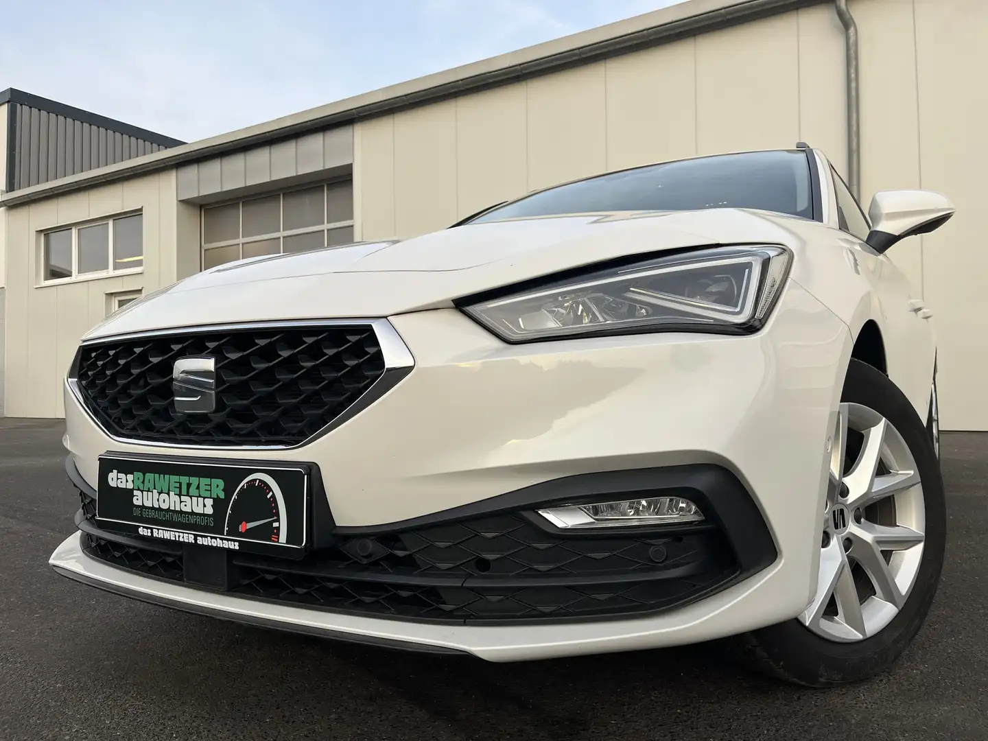 SEAT Leon SP 2.0 TDI DSG Style 138€ m. 20% Anzahlung Digit Weiß - 1