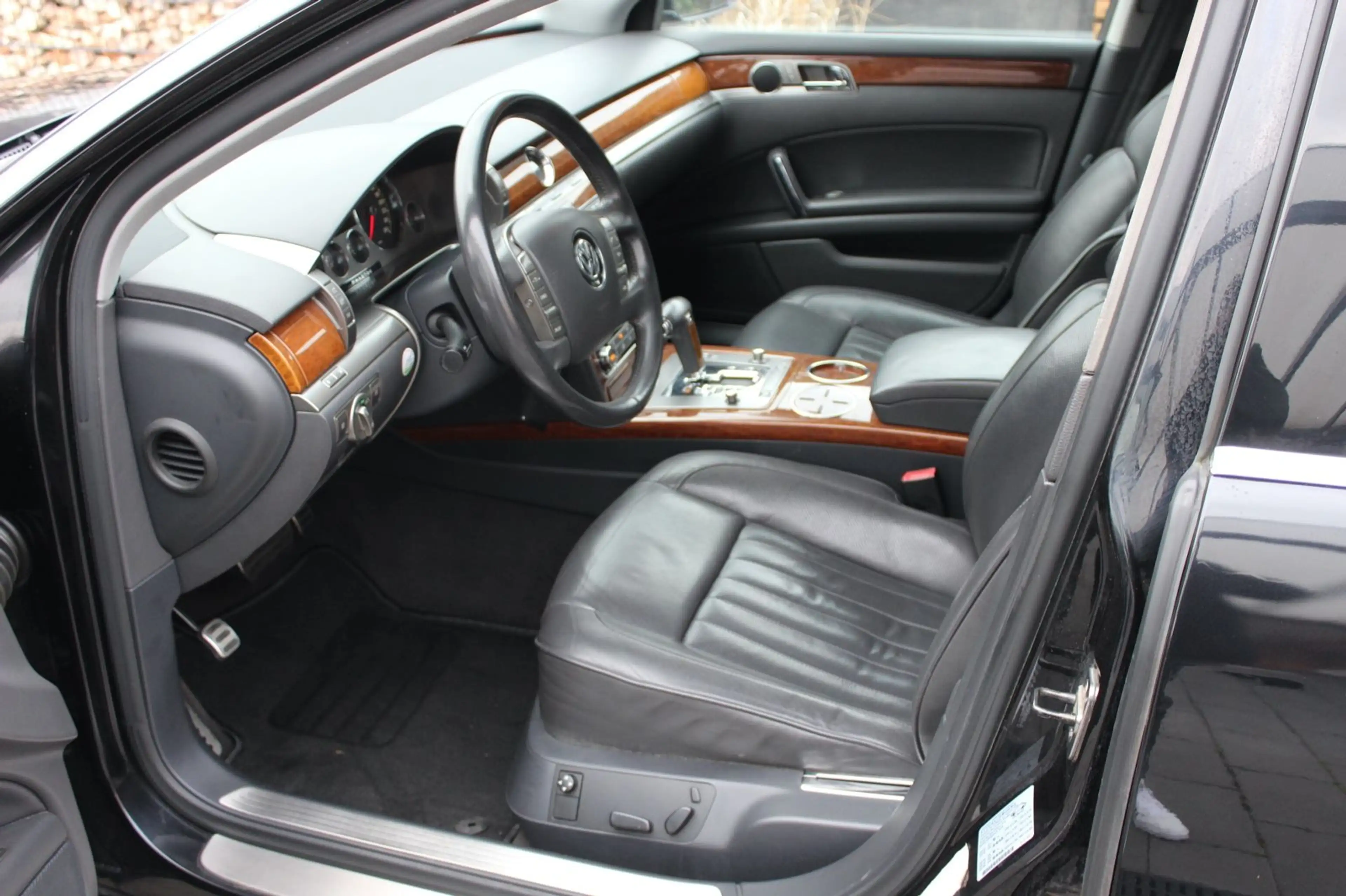 Volkswagen Phaeton V6 TDI 5-Sitzer 4Motion lang,Navi,Leder — photo 12