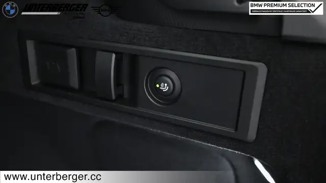 BMW 320 d xDrive Touring M Sportpaket PRO HiFi DAB Ansicht 16