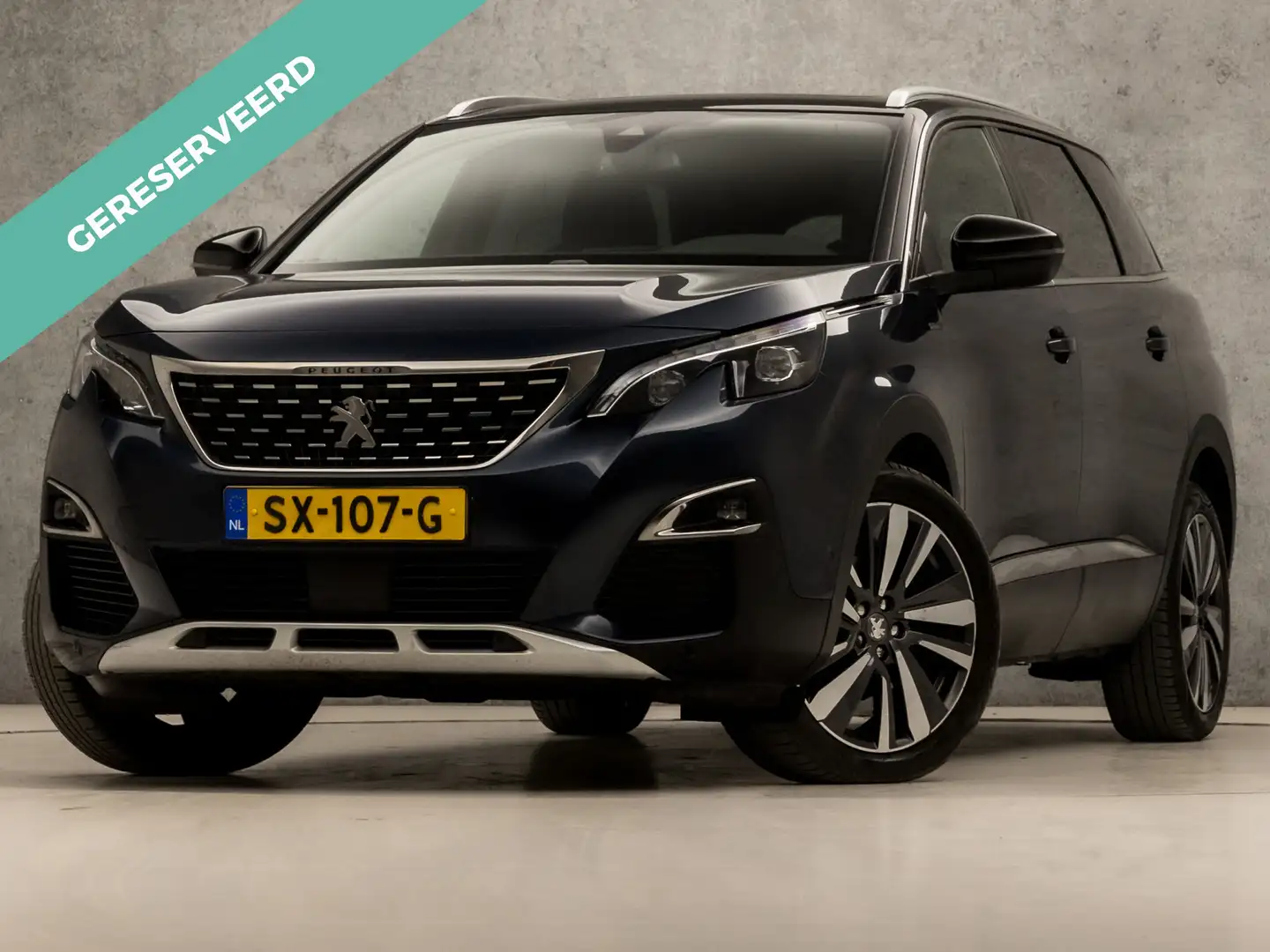 Peugeot 5008 1.2 PureTech GT-Line (APPLE CARPLAY, PANORAMADAK, Blauw - 1