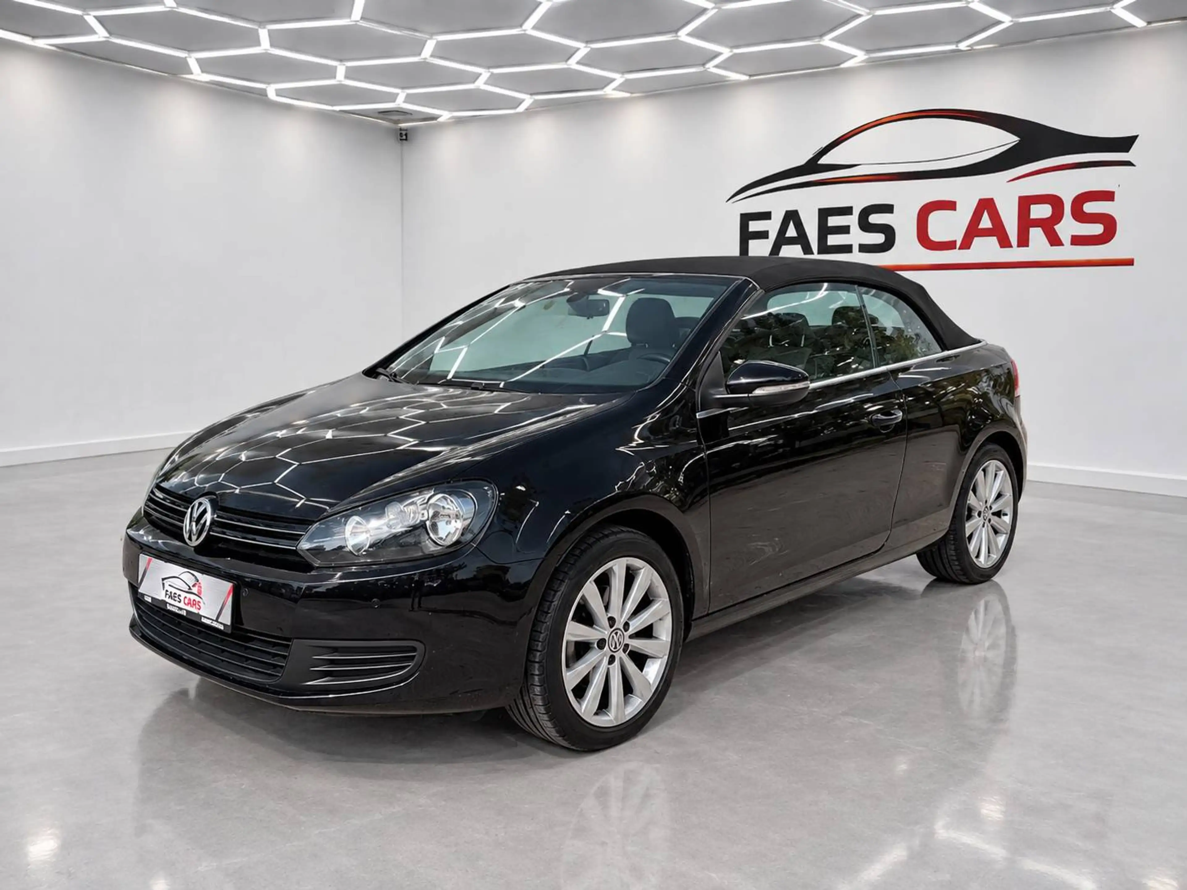 Volkswagen Golf Cabriolet Golf Cabriolet 1.2 TSI Karmann — photo 2