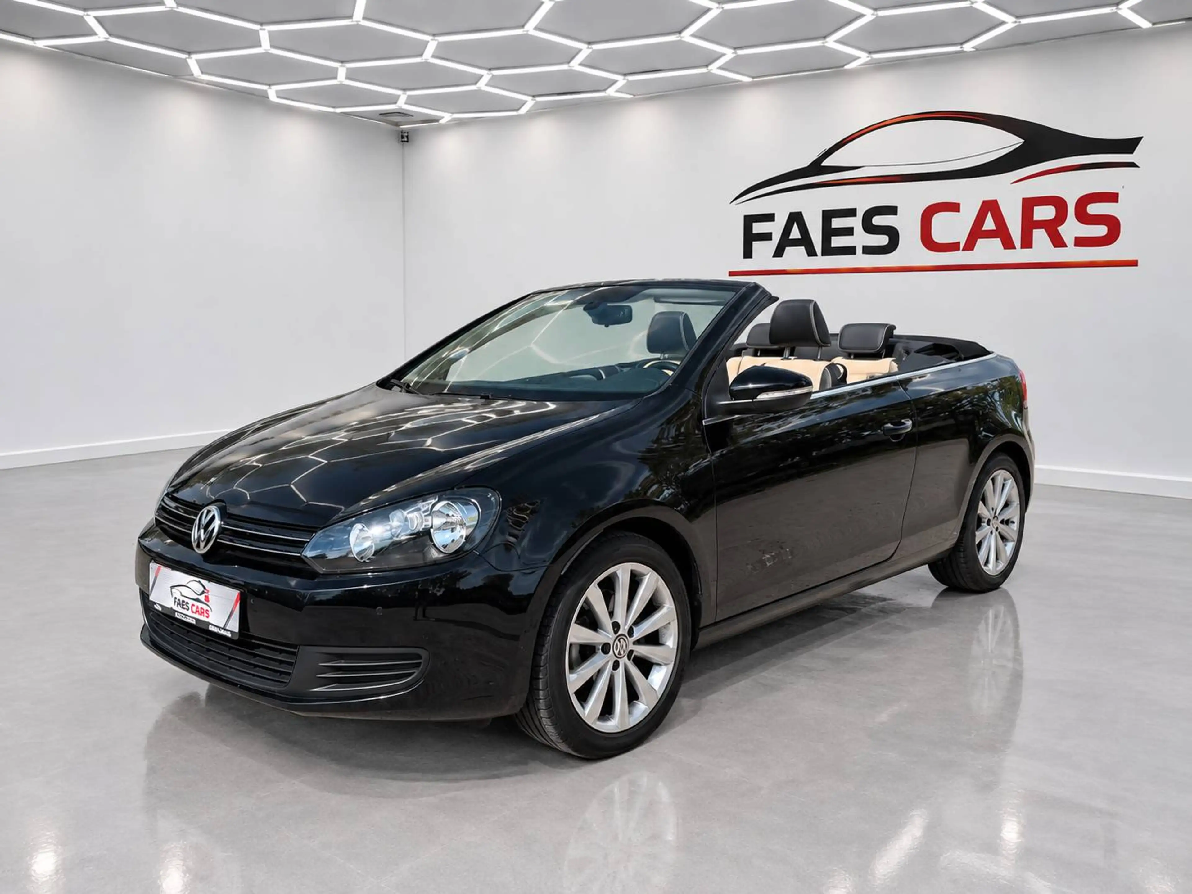 Volkswagen Golf Cabriolet Golf Cabriolet 1.2 TSI Karmann — photo 4